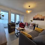 T3 Avec Terrasse A Pornic, Pres De La - Fr-1-364-187 * Pornic