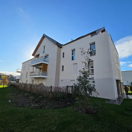 T3 Avec Terrasse A Pornic, Pres De La - Fr-1-364-187 *