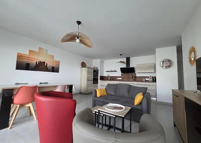 T3 Avec Terrasse à Pornic, Près De La - Fr-1-364-187 * Pornic