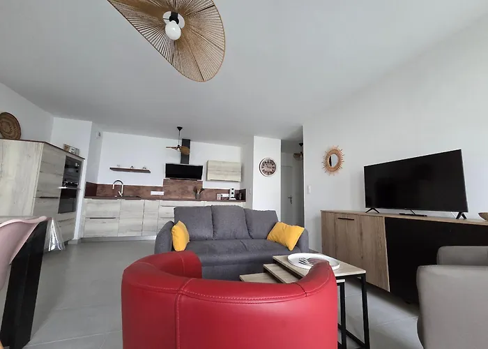 T3 Avec Terrasse à Pornic, Près De La - Fr-1-364-187 Appartement